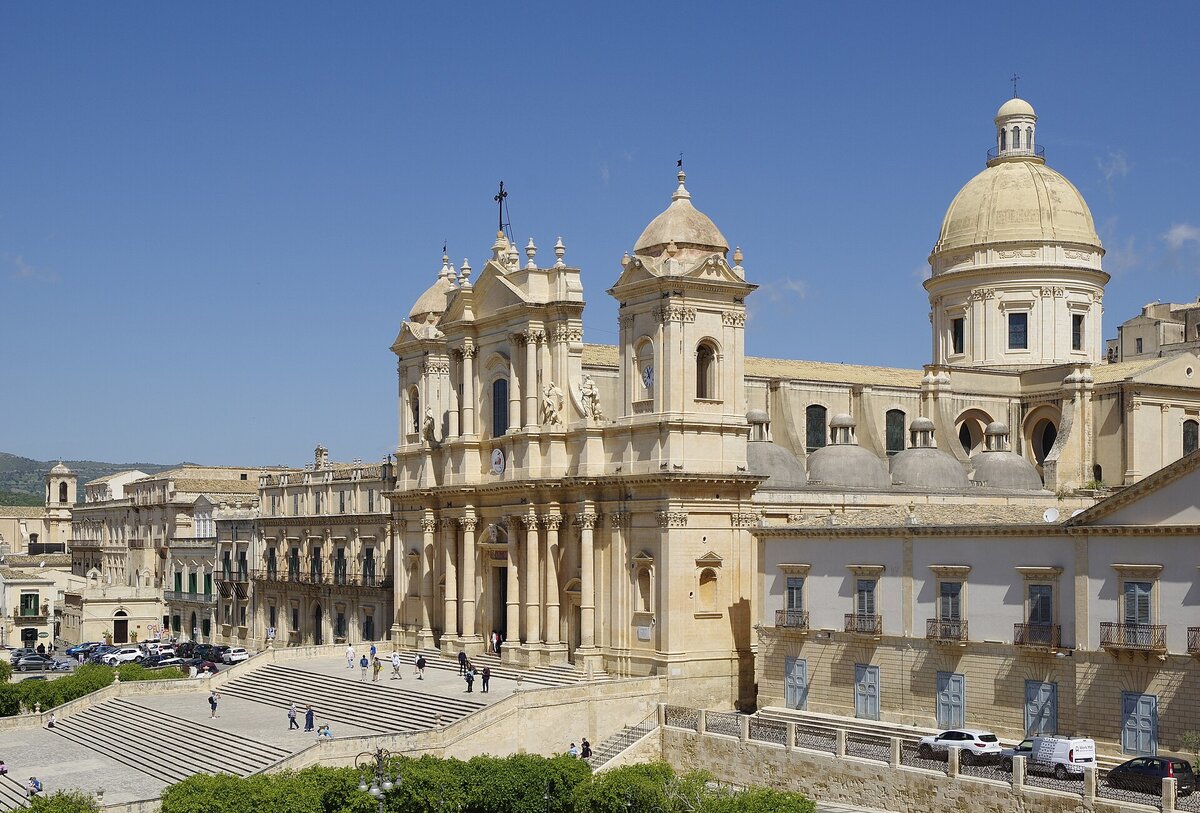The baroque cathedral of Noto in golden stone