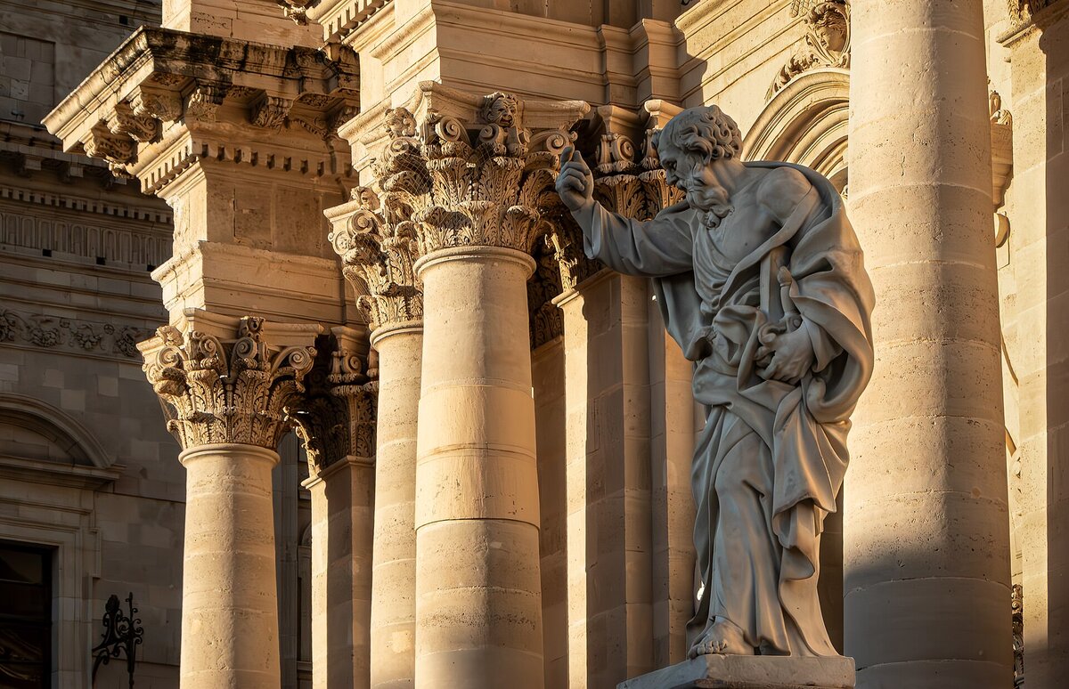 The baroque cathedral of Ortigia, the heart of Syracuse's old town